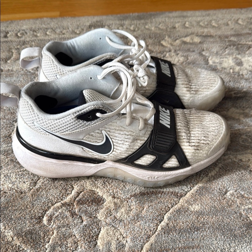 Nike White and Black Sneakers with Mesh Upper